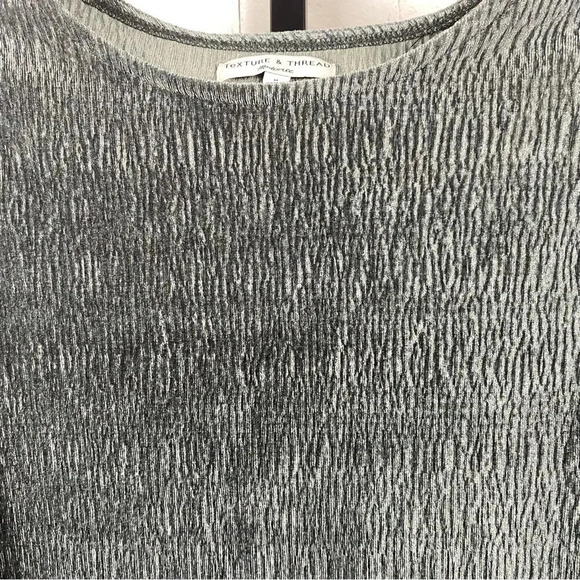 Madewell Texture and Thread Gray Velvet Top Size Medium - Picture 4 of 4